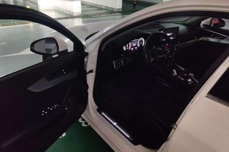 Used Audi A4L 2020 40 TFSI Fashion Dynamic Model
