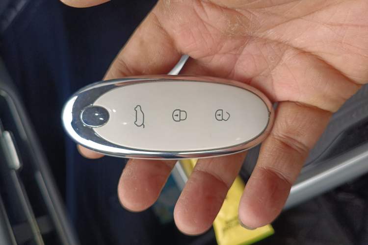 Used Dongfeng NAMMI 01 2024 New Edition 330 Plus Smart+