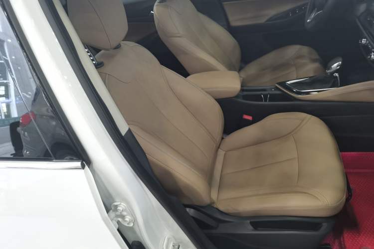 Used Buick GL6 2021 323T Mild Hybrid Connect Prestige Model