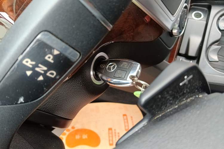 Used Mercedes-Benz M-Class 2014 ML 400 4MATIC Luxury Model
