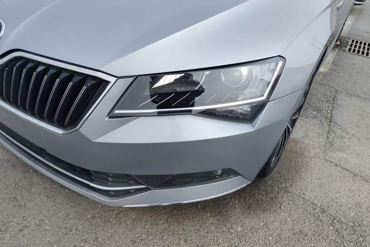 Used Skoda Superb 2018 TSI330 DSG Comfort Edition China VI Standard