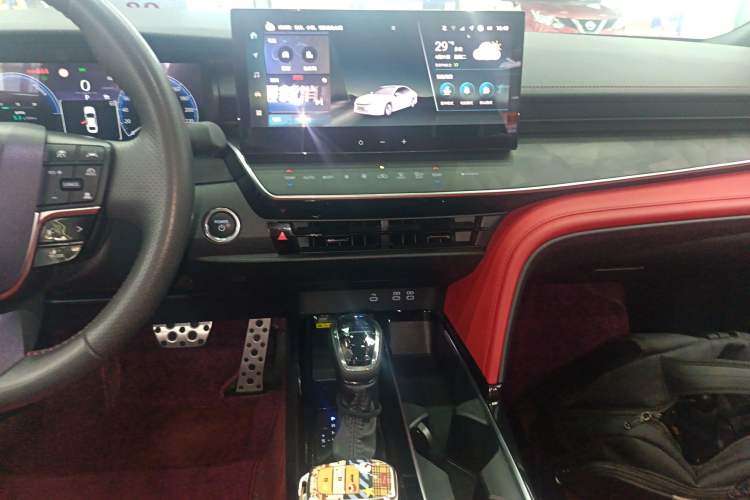 Used Toyota Camry 2024 Dual-Motor 2.0HS Sport Edition