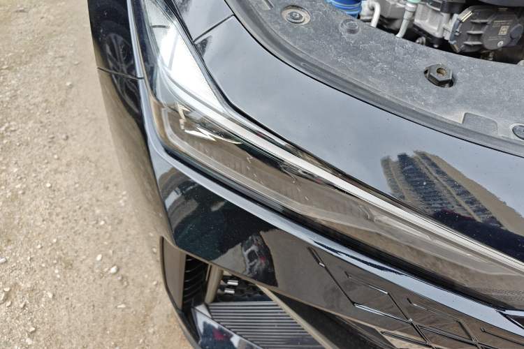 Used CHANGAN UNI-V 2022 1.5T Prestige Version Right Front Headlight