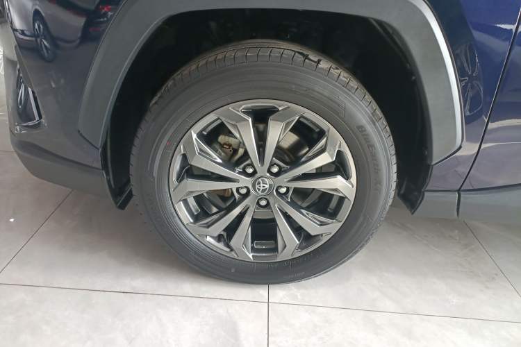 Used Toyota RAV4 2023 2.0L CVT Two-Wheel Drive Fashion Plus Edition