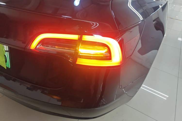 Used Tesla Model 3 2022 Rear-Wheel-Drive Version
