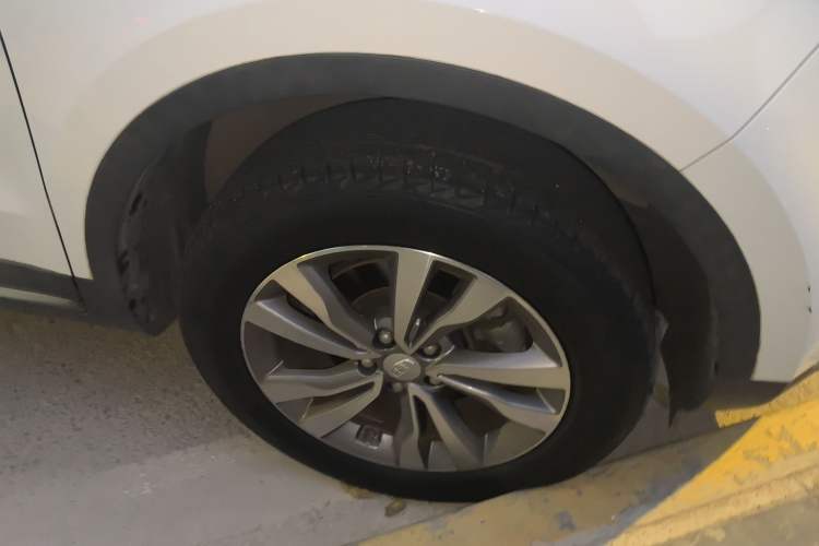 Used Geely Auto Emgrand X7 Sport 2016 1.8TD Automatic ZhiZun Version
