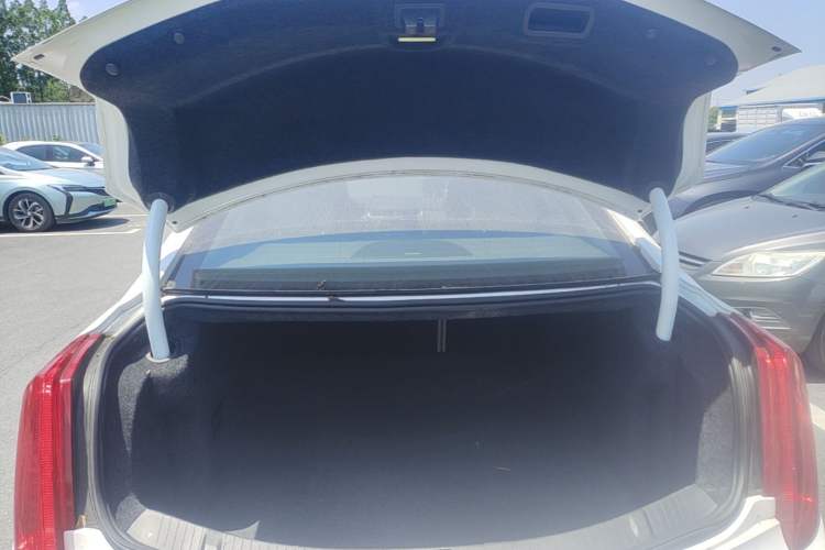Used Cadillac XTS 2015 28T Comfort Model
