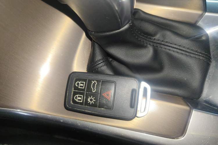 Used Volvo XC60 2017 T5 Smart Upgrade Edition
