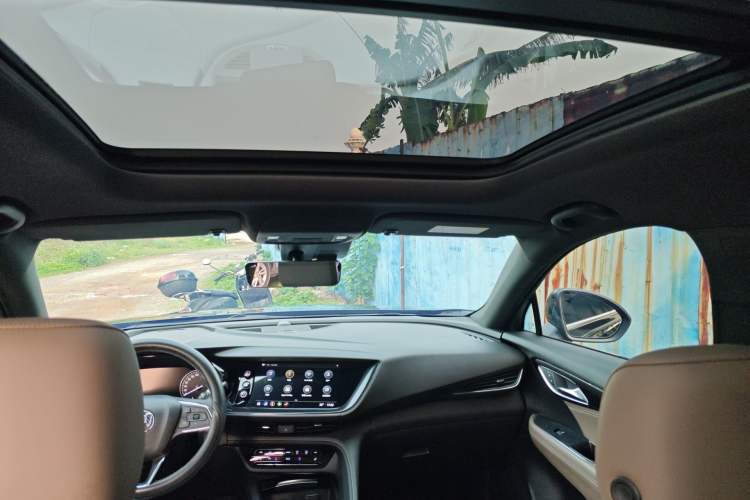 Used Buick Envision 2022 Encore Plus 652T Five-Seat Luxury Model Headliner