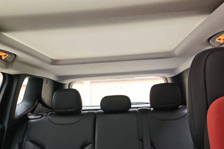 Used Jeep Renegade 2018 Connected Large Screen Version 180TS Automatic Four-Wheel Drive All-Terrain Version
