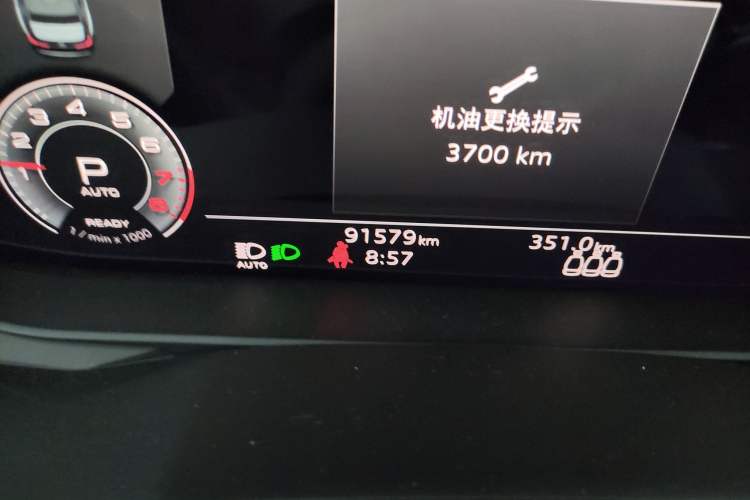 Used Audi A6L 2021 40 TFSI Luxury Dynamic Edition Odometer Close Up