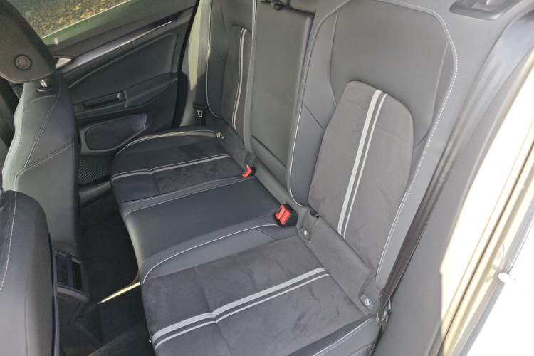 Used Volkswagen Golf 2023 280TSI DSG R-Line 20th Anniversary Edition
