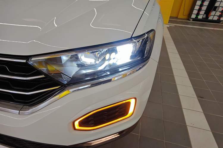 Used Volkswagen T-ROC 2020 280TSI DSG Two-Wheel Drive Advanced Version
