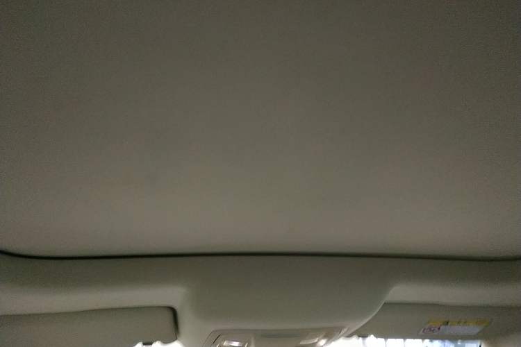 Used ORA Good Cat 2021 400km Standard Range Venus Edition Lithium Iron Phosphate Headliner