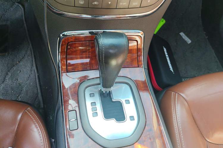 Used Buick Park Avenue 2011 Bao'ao Forum Commemorative Edition Gear Lever