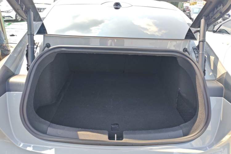 Used Nio ET5 2022 75 kWh Trunk