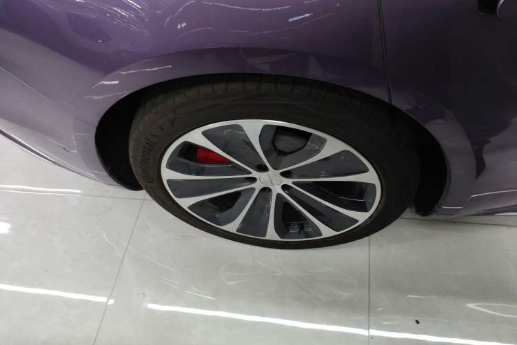 Used Hima Luxeed S7 2025 785 km Ultra