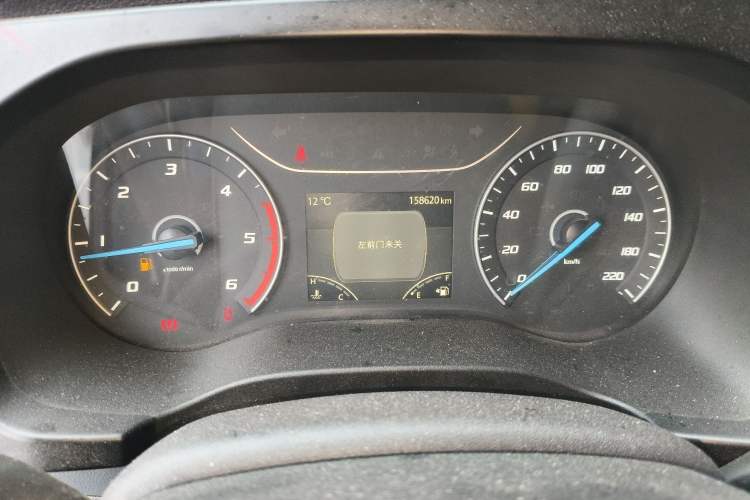 Used JMC Fushun 2022 2.0T Manual Multi-Function Passenger Vehicle Mid-Range High Roof 6-7 Seats
