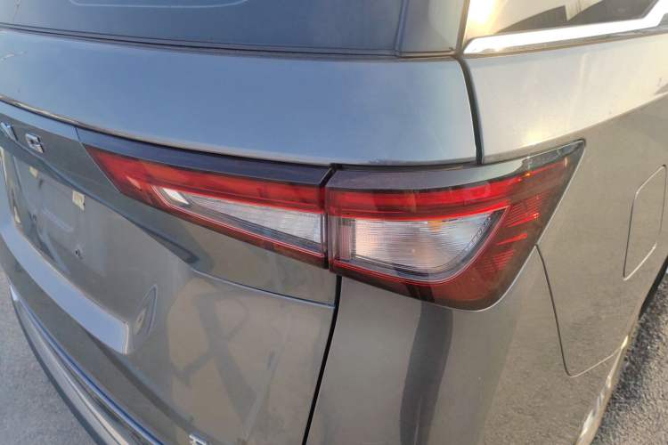 Used Wuling Jiachen 2022 1.5L Manual Comfort Edition
