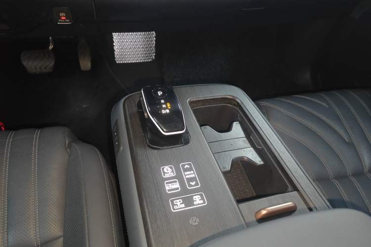 Used Nissan ARIYA 2022 Four-Wheel-Drive High-Performance Top-Tier Model
