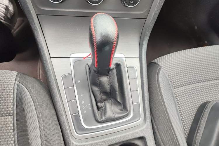 Used Volkswagen Golf 2015 1.4TSI Automatic Comfort Model