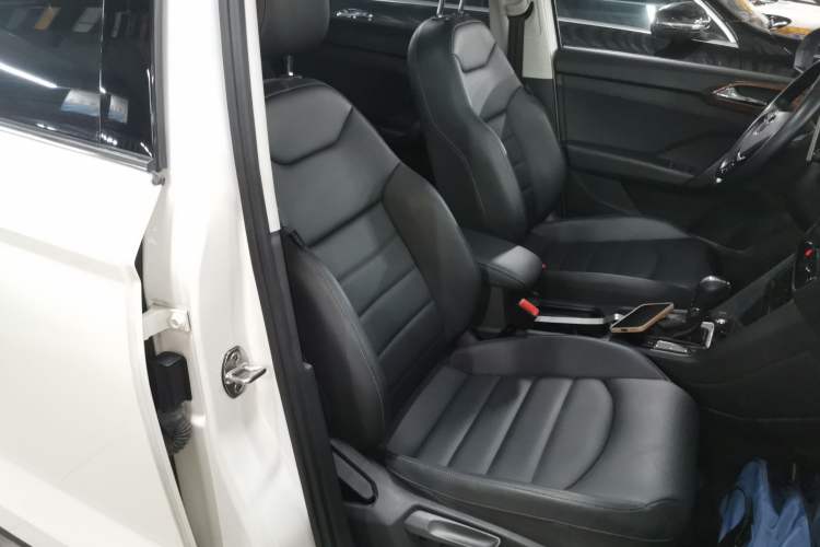 Used Volkswagen Tharu 2021 280TSI Two-Wheel-Drive Luxury Edition Right Front Seat