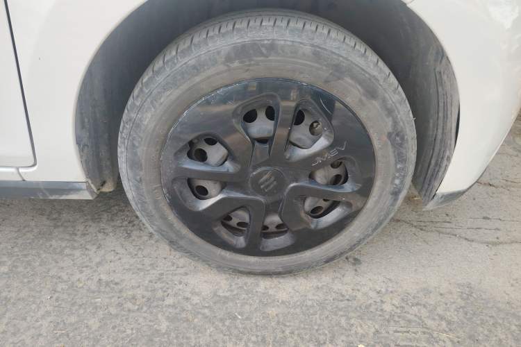 Used JMEV Xiao Qilin 2023 Joyful Edition 201km Comfort Model Right Front Wheel Hub