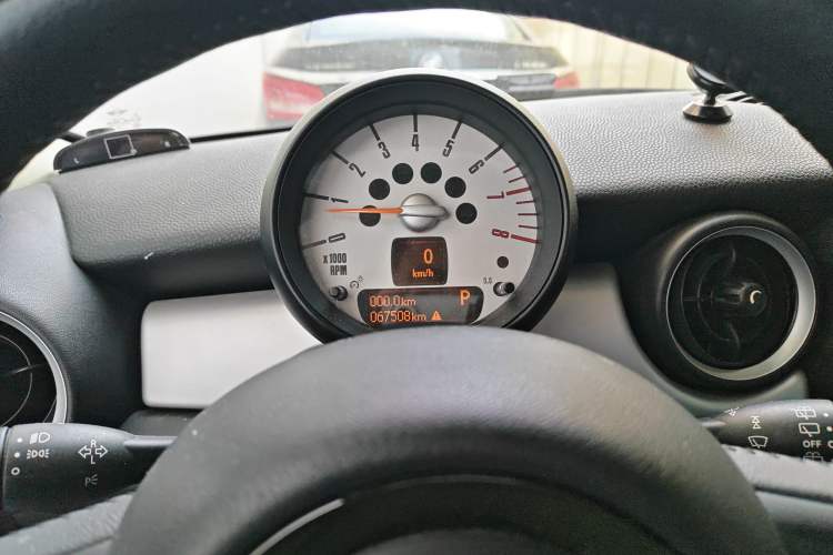 Used MINI MINI 2011 1.6L ONE
