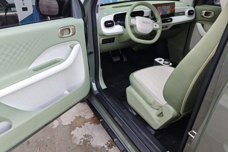 Used Geely Galaxy Panda 2025 210km Panda Rider Driver Seat