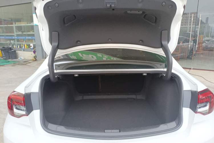 Used Buick Regal 2020 552T Luxury Version Trunk
