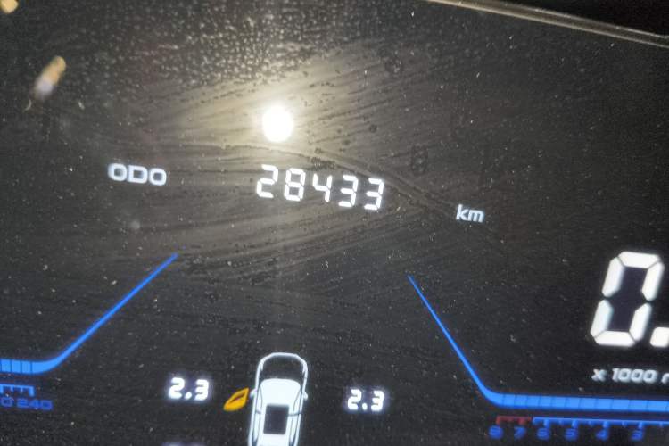 Used Oshan Z6 2022 Blue Whale 1.5T DCT Luxury Model
