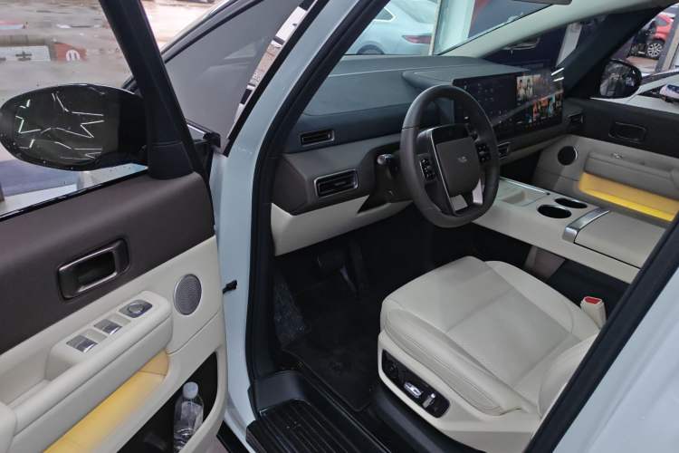 Used Li Auto MEGA 2024 Ultra Model