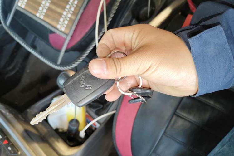 Used Wuling Hongguang V 2019 1.5L Jingqu Version China VI LAR
