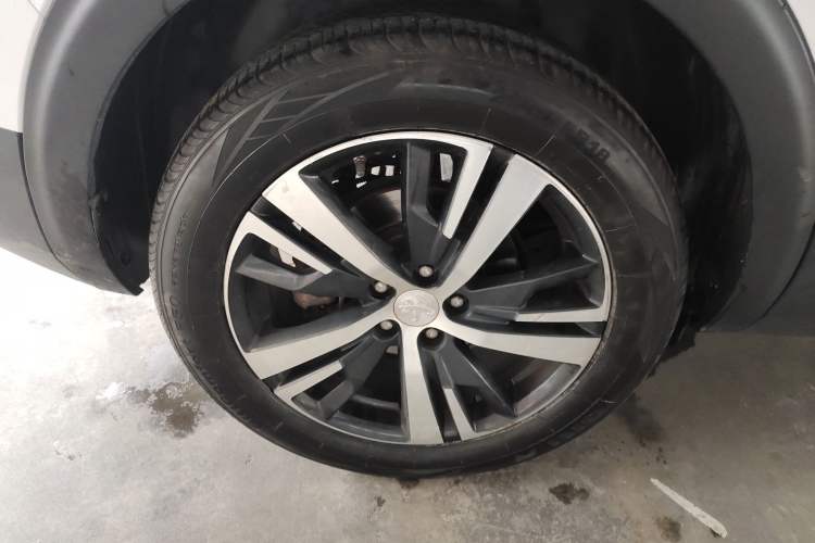 Used Peugeot 5008 2017 350THP 7-Seater Elite Edition
