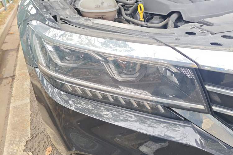 Used Volkswagen Passat 2020 330TSI Luxury Edition China VI
