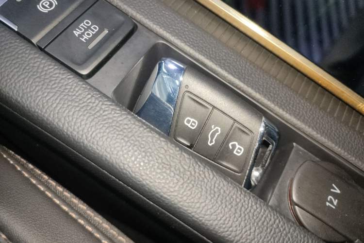 Used Volkswagen Magotan 2023 2 Million Units Commemorative Edition 330TSI DSG Luxury Version