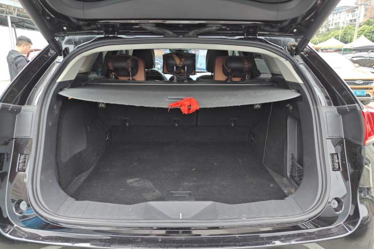 Used Wey VV7 2017 VV7c 2.0T Supreme Model Trunk