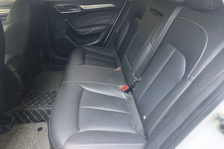 Used Roewe i6 2018 20T Manual Luxury Edition
