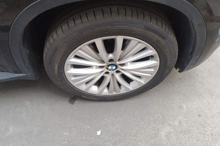 Used BMW X5 2014 xDrive35i Leading Model Right Front Wheel Hub