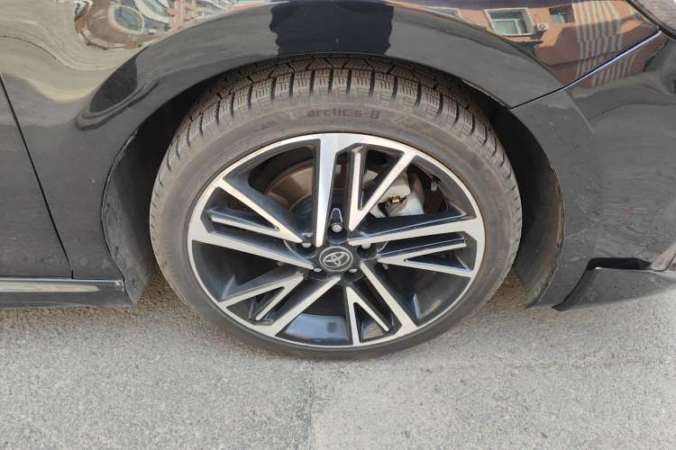 Used Toyota Camry 2024 Dual-Motor 2.0HS Sport Edition Right Front Wheel Hub