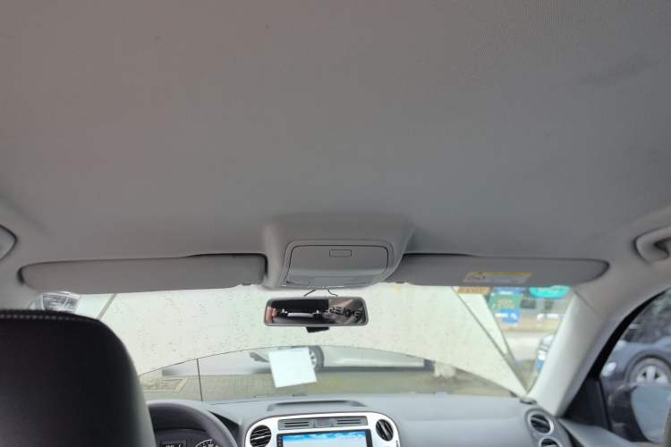 Used Volkswagen Tiguan 2016 280TSI Automatic Two-Wheel-Drive Silk Road Style Edition Headliner