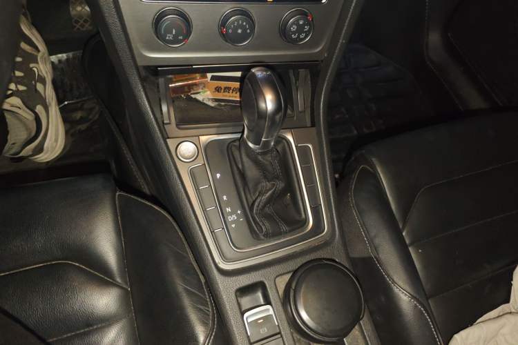 Used Volkswagen Golf 2016 230TSI Automatic Luxury Version