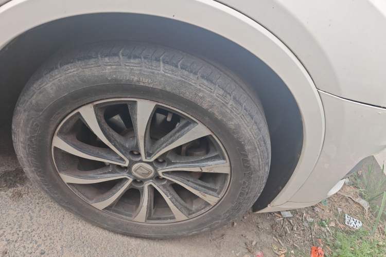 Used Zotye SR7 2016 1.5T CVT Cube Road Edition China V Standard
