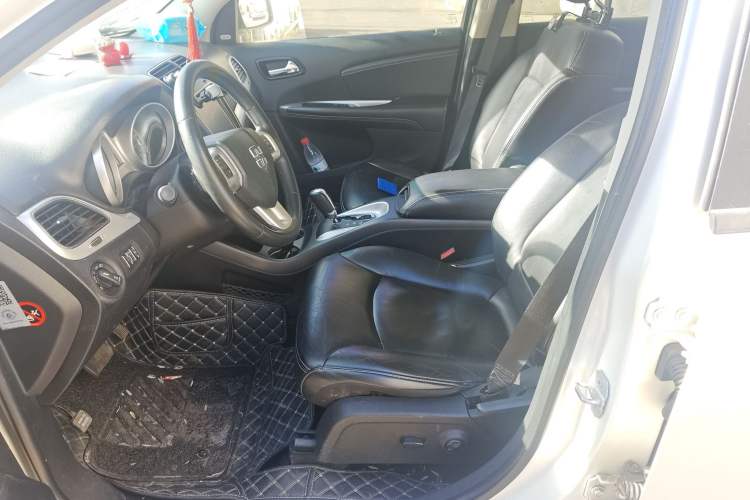 Used Dodge Journey 2013 2.4L Two-Wheel Drive Luxury Version