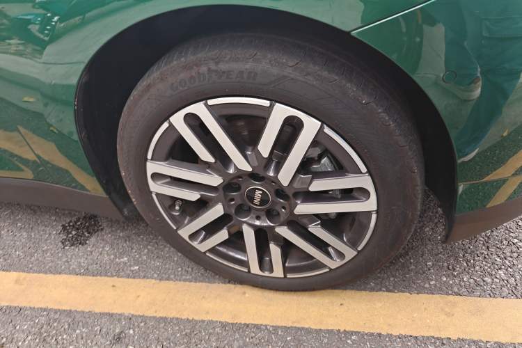 Used MINI Electric MINI COOPER 2025 456km COOPER E Classic Style
