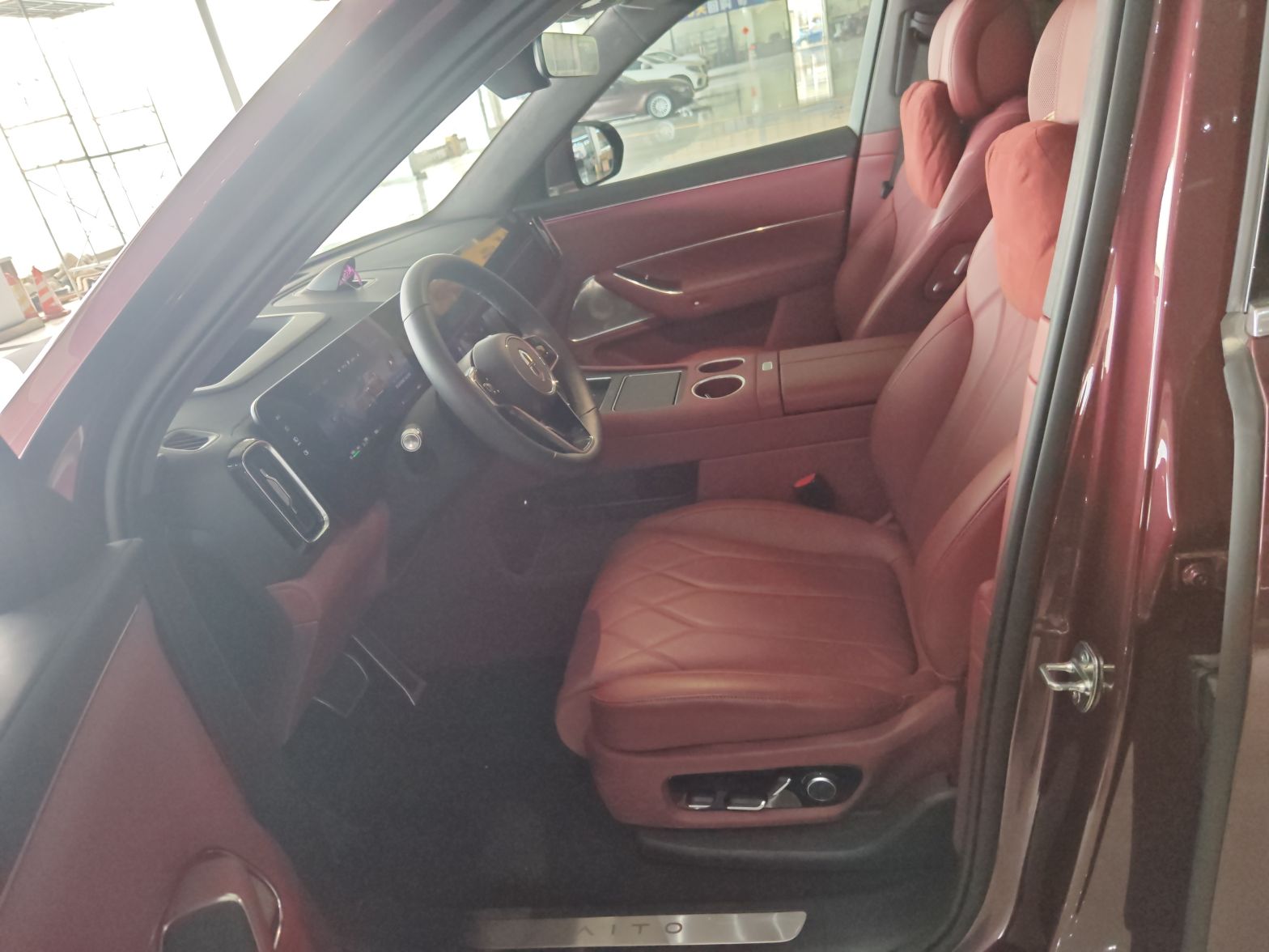 Переднее сиденье в автомобиле