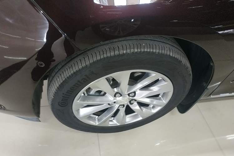 Used Buick GL8 2020 Avenir Avia Six-Seat Deluxe Edition
