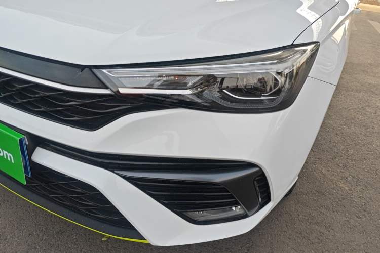 Used Roewe i5 2021 1.5L Manual Platinum Edition