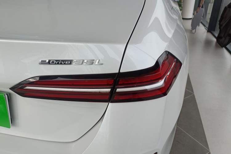 Used BMW i5 2024 eDrive 35L M Sport Package