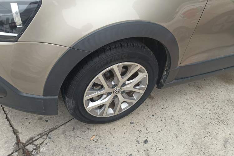 Used Volkswagen Polo 2016 1.6L Cross Polo Automatic
